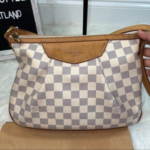 Louis vuitton siracusa pm
